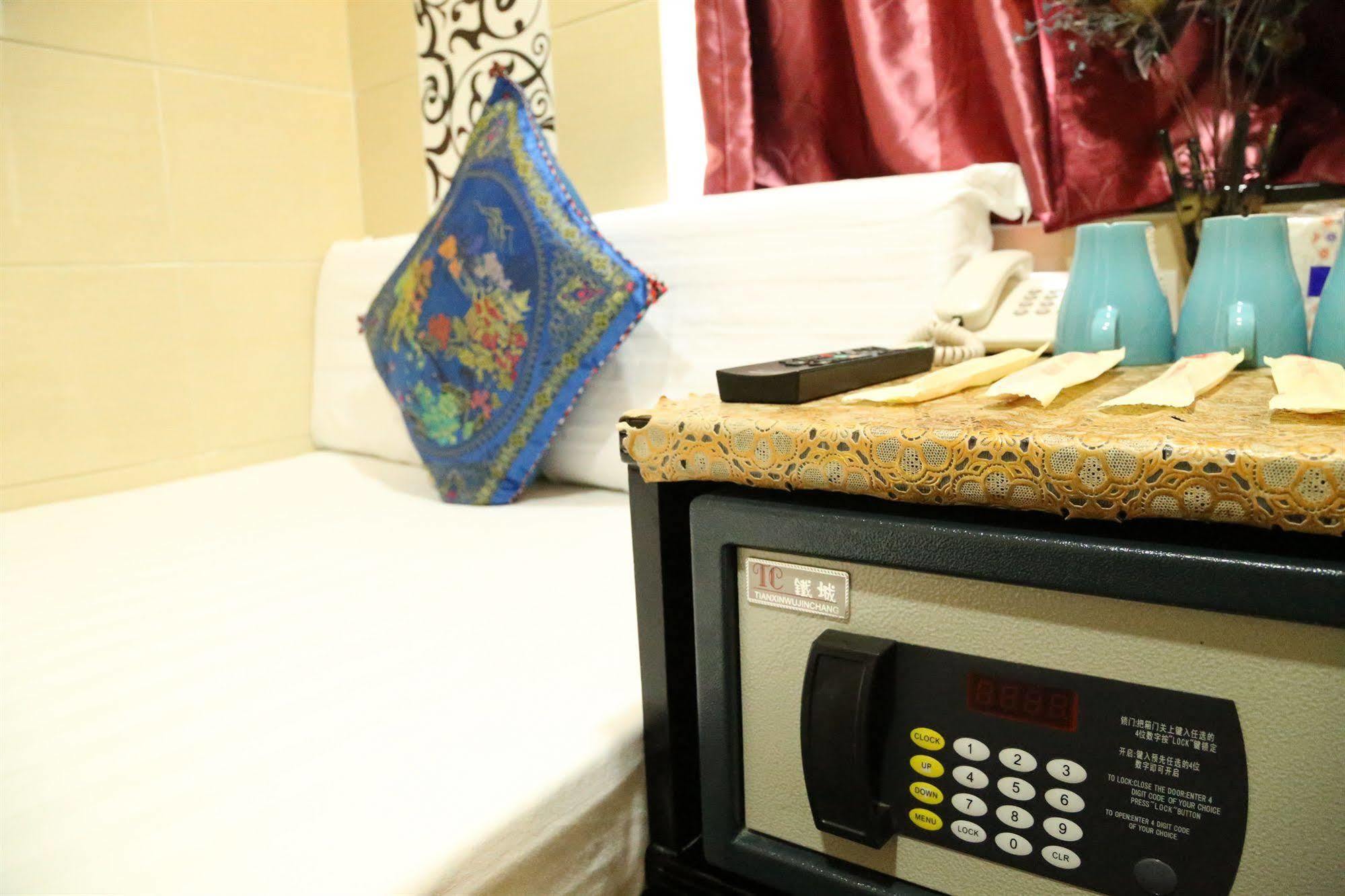 Everest Inn Guest House Гонконг Екстер'єр фото